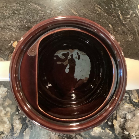 Collectible 1970s ABENAKIS BEAUCEWARE.  Teapot.  Canadian Pottery. - Picture 3 of 7